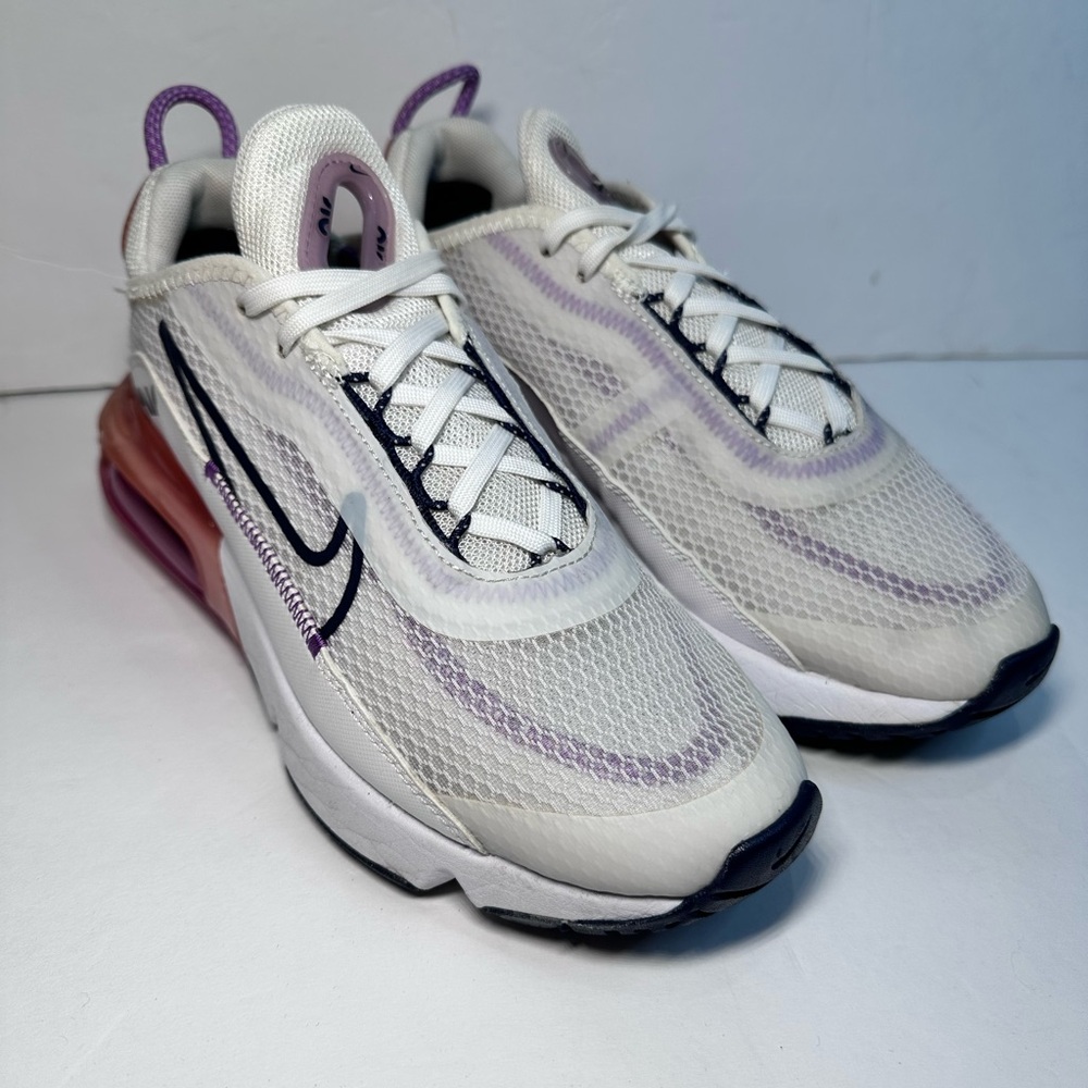 Nike White and Purple Athletic Sneakers